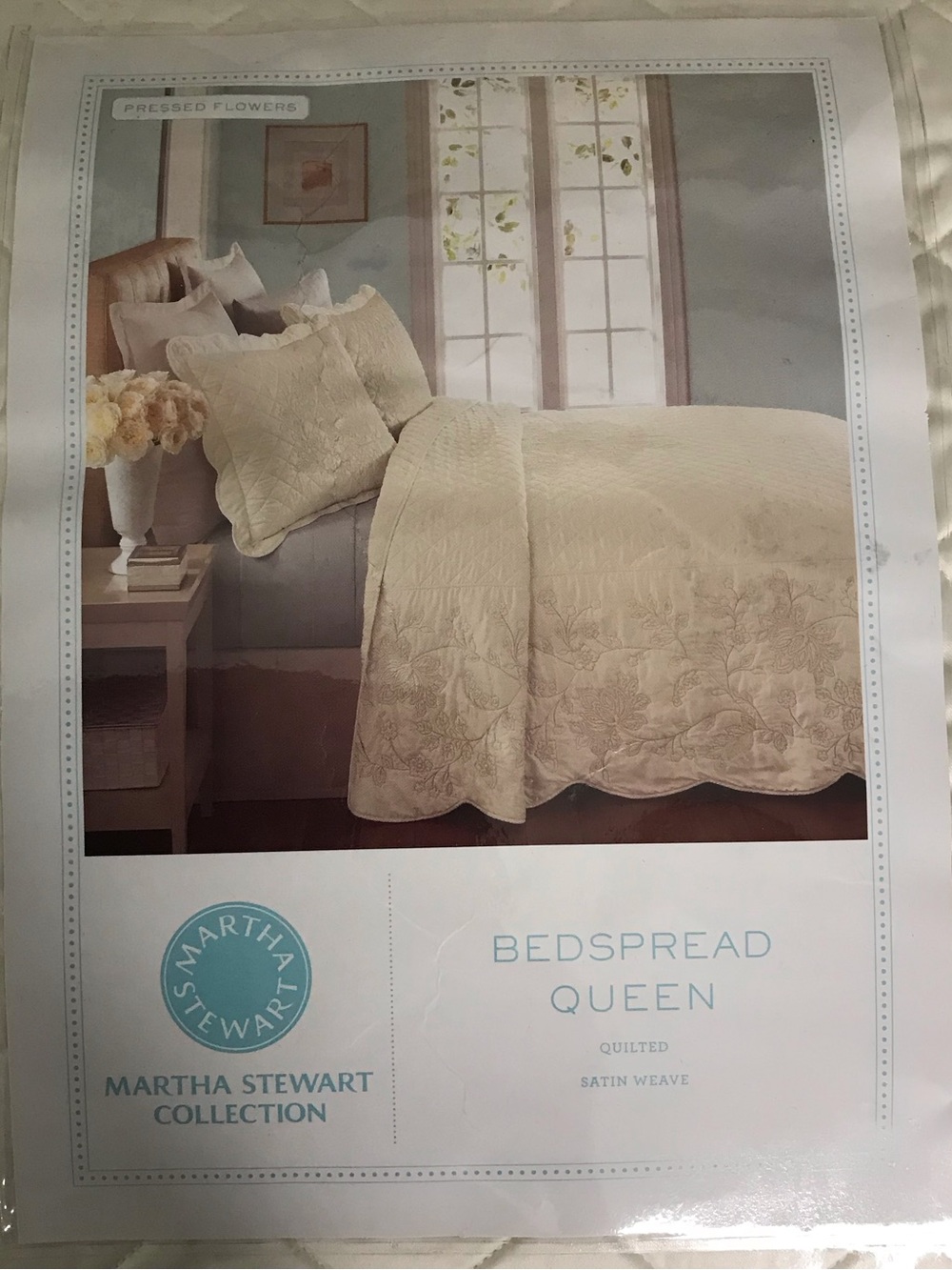Martha Stewart Pressed Flowers Bedspread & 2 Pillow Covers in Cream Queen